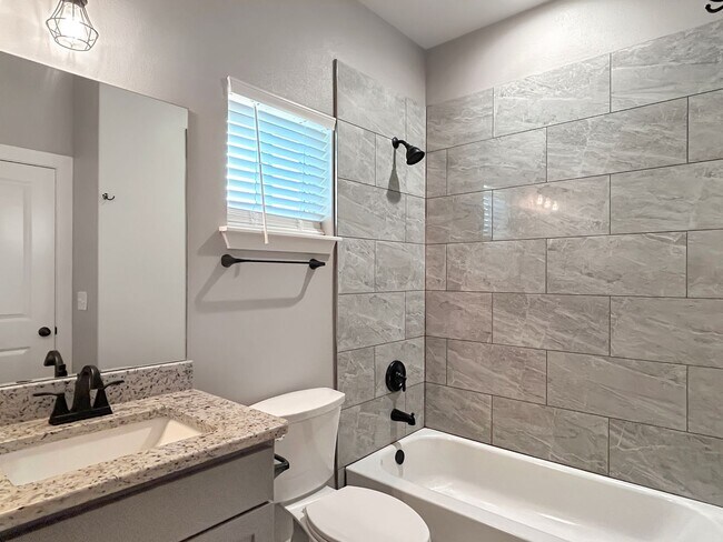 Building Photo - Beautiful Custom Home on 1 Acre in Peacefu...