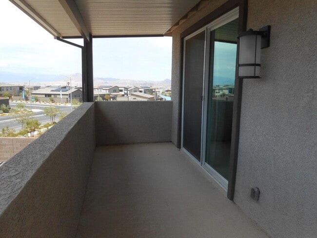 Building Photo - Beautiful Spacious Home in Henderson