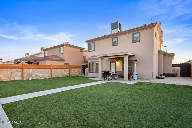 Building Photo - 14677 Spanish Point Dr