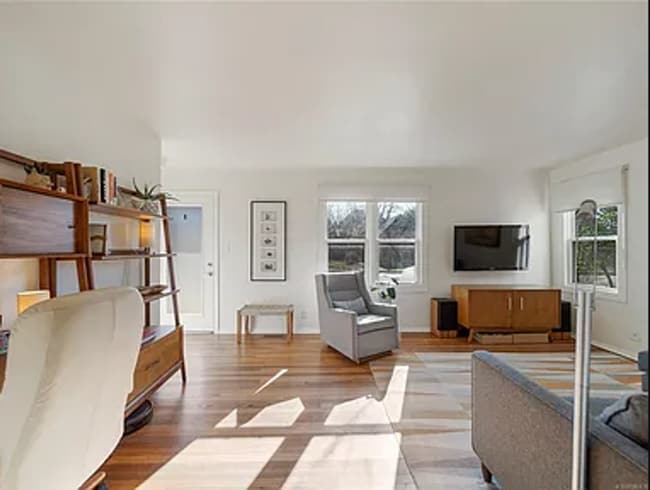 Building Photo - 2 Bed | 1 Bath | Brookside