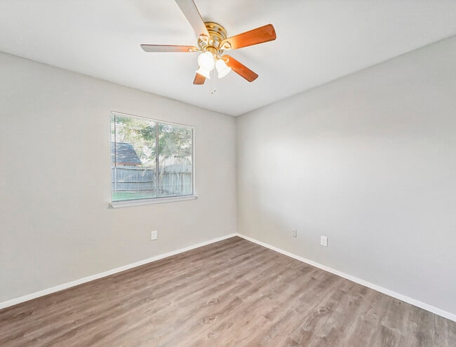 Building Photo - 22626 Leedstown Ln