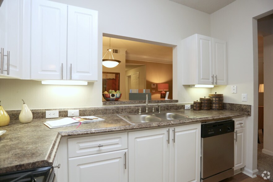 MAA Pleasant Hill 2500 Pleasant Hill Rd Duluth GA 30096 Apartment