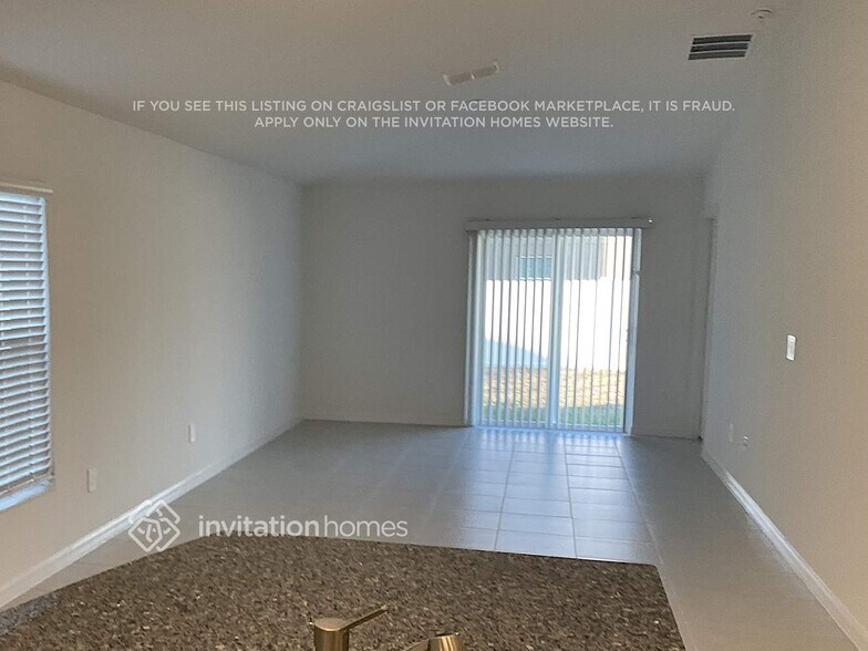 Building Photo - 11955 Lavender Loop