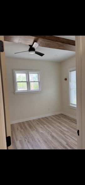 Building Photo - 527 Gooding St
