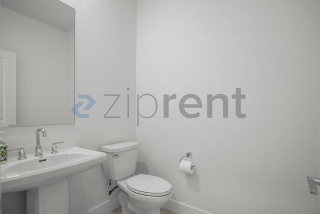 Building Photo - 3375 Tibidabo St