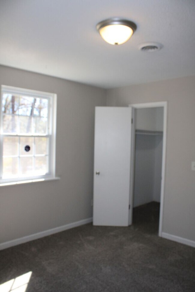 Building Photo - 3517 Byron Pl