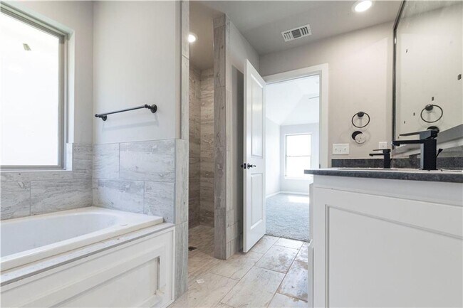 Building Photo - Beautiful 4 Bedroom 2 Bathroom Home in Deer Creek Schools with a Storm Shelter and Outdoor Fireplace