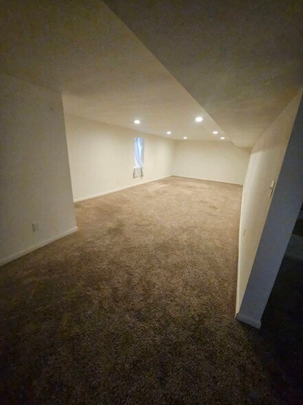 Building Photo - 1236 Mount View Ln