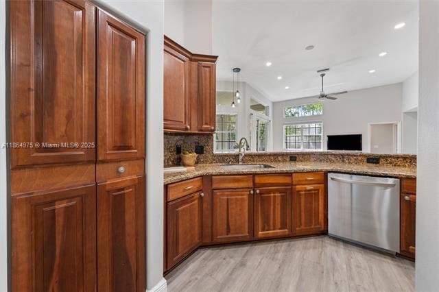 Building Photo - 2587 Jardin Ct