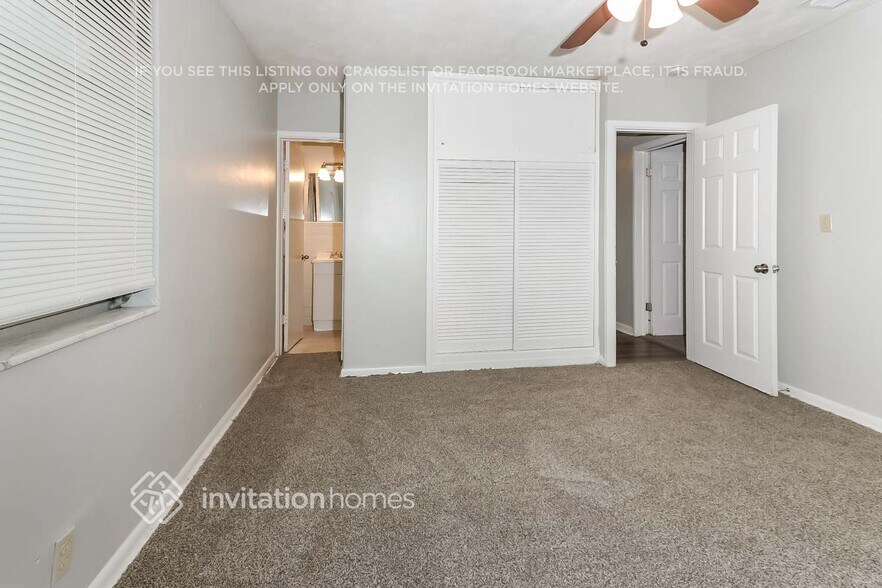 Building Photo - 206 Cypress Dr