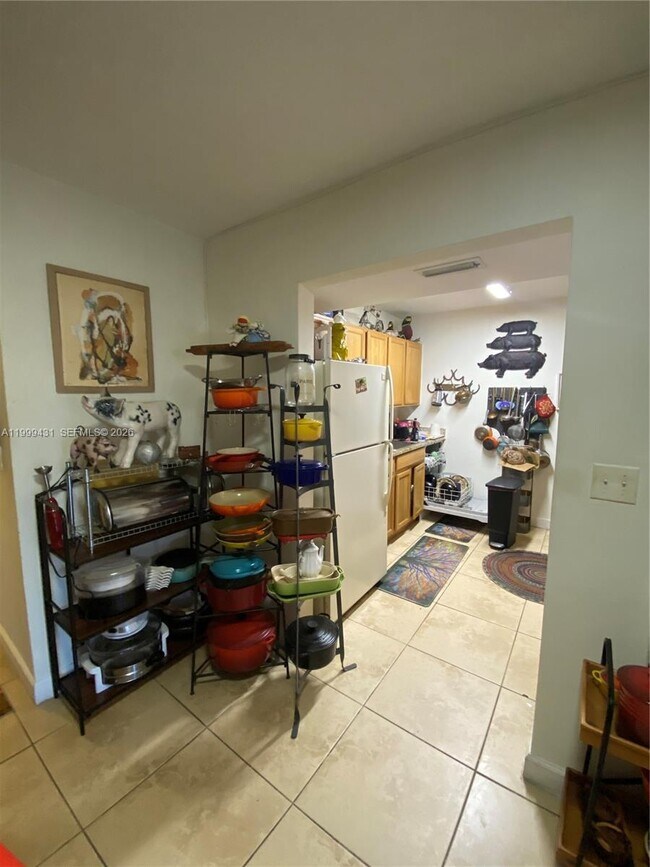 Building Photo - 1855 NE 121st St