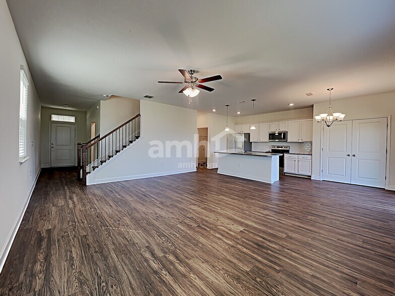 Building Photo - 1261 Tan Tara Trl