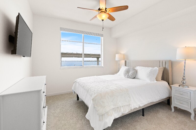 Building Photo - 275 NW Flagler Ave