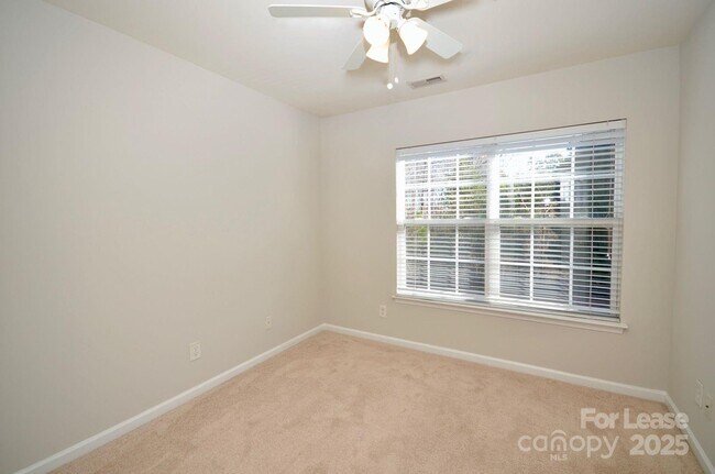 Building Photo - 3567 Creeping Flora Ln