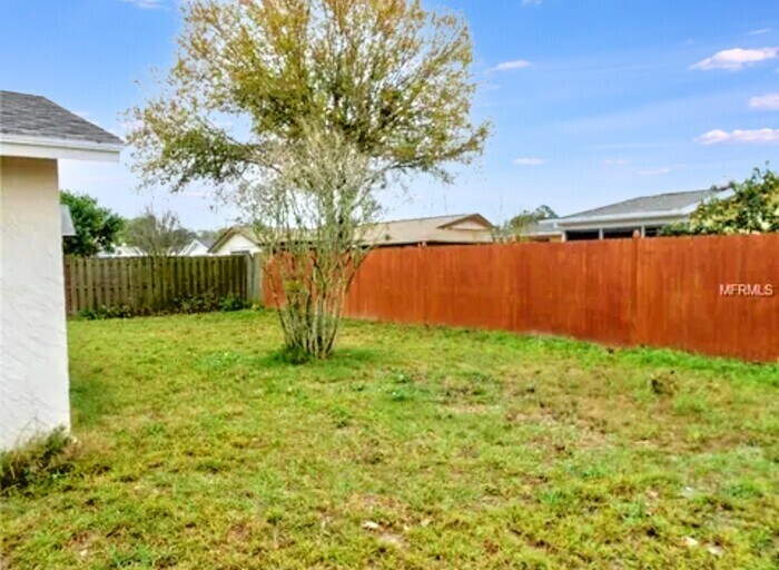Building Photo - 5912 Della Dr