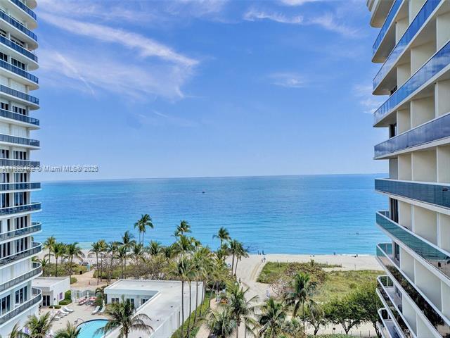 Building Photo - 9595 Collins Ave
