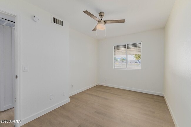 Building Photo - 936 W Rio Salado Pkwy