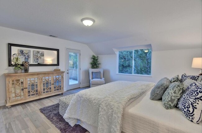 Building Photo - $14995 - Stunning Valley Views from Los Gatos/Monte Sereno Hills, 5 Bd / 3 Ba - **COMING SOON**