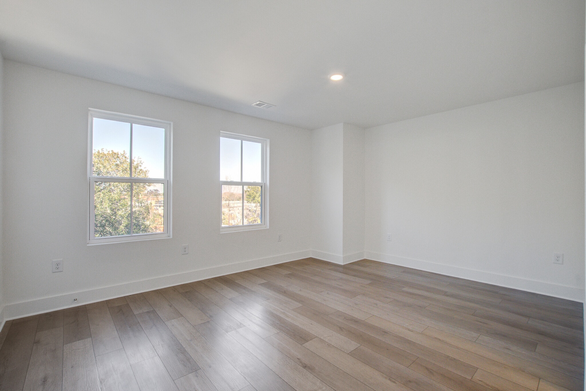 Building Photo - 2161 W Jimtown Dr