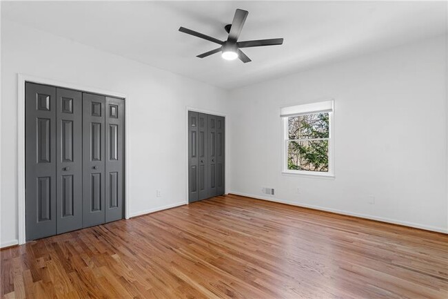 Building Photo - 350 Kelson Dr NW