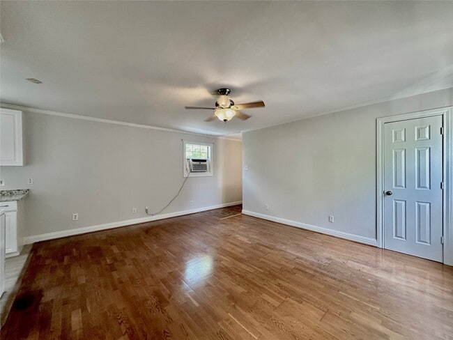 Building Photo - 114 Munford St