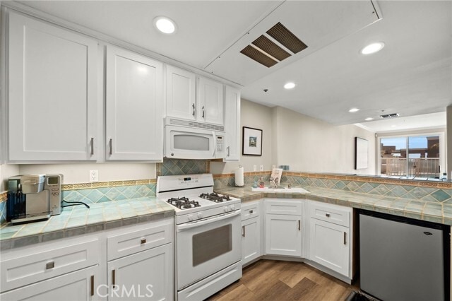 Building Photo - 1500 E Ocean Blvd