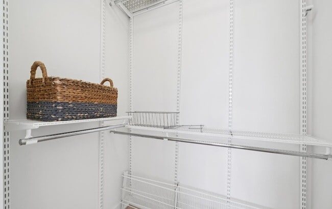 Building Photo - 55 Page St