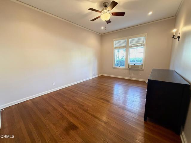 Building Photo - 590 S Oakland Ave