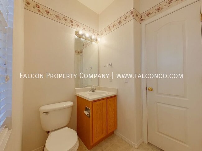 Building Photo - 3260 Waverly Ln