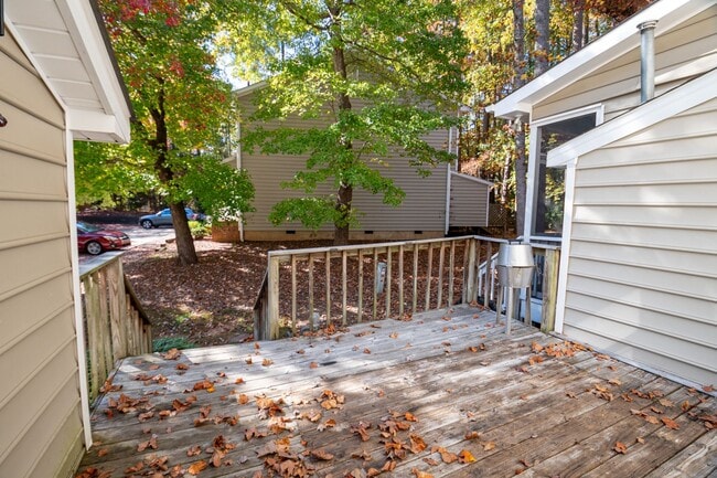 Building Photo - A must see 2 BEDROOM Townhome ! Convenient...