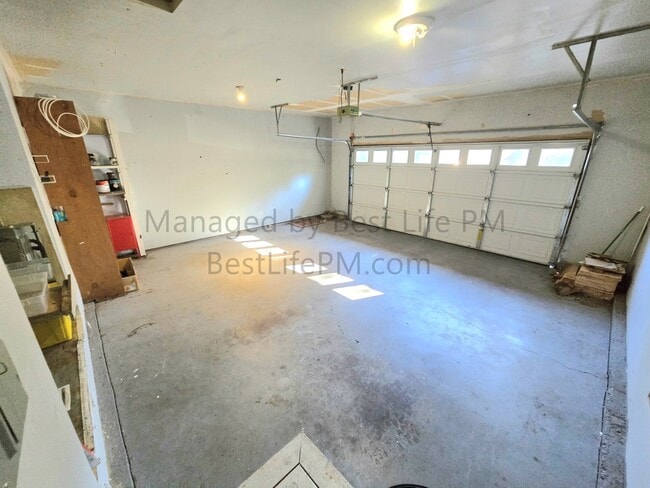 Building Photo - 9 Mountain Cir