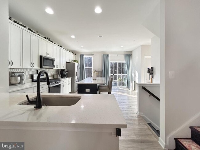 Building Photo - 13266 Dowdens Ridge Dr