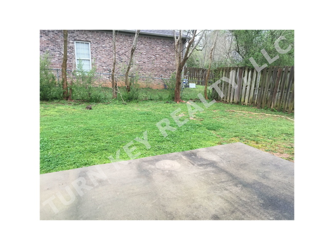 Building Photo - Duplex for rent in Trussville