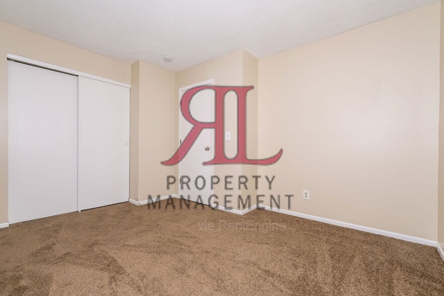 Building Photo - 1667 Park Pl Dr