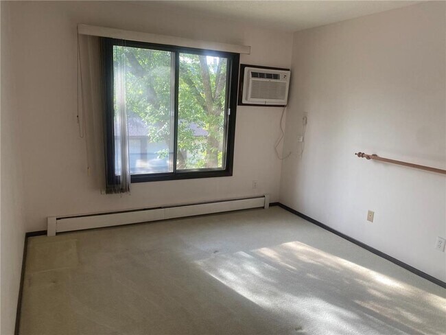 Building Photo - 7350 York Ave S