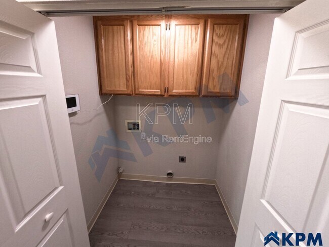 Building Photo - 663 Stoneridge Ct