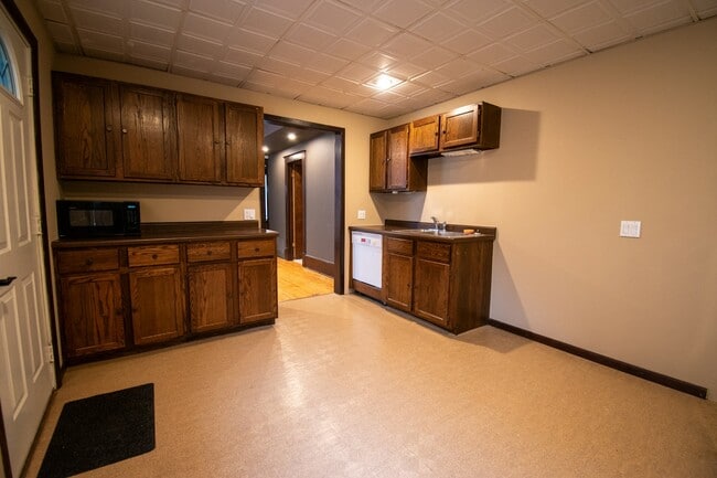 Building Photo - 1117 N Washington Ave