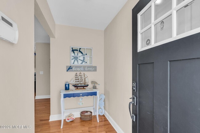 Building Photo - 53 E Coral Dr
