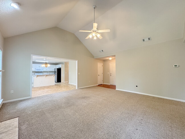 Building Photo - 1159 Bartlett Dr