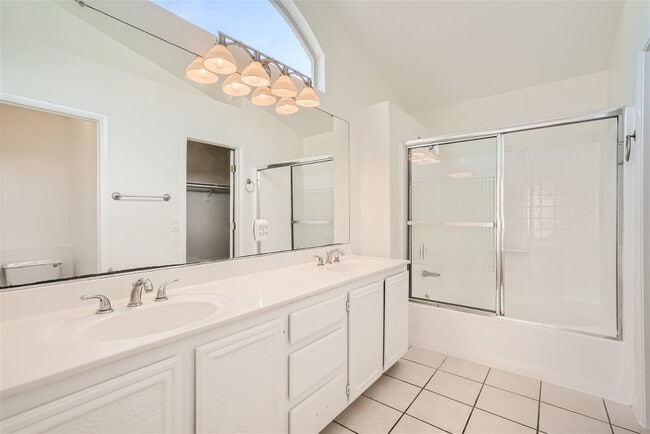 Building Photo - 7516 Sea Spray Ave