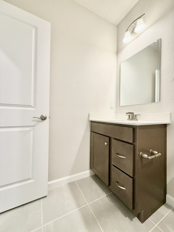 Building Photo - 507 Voltaire Dr