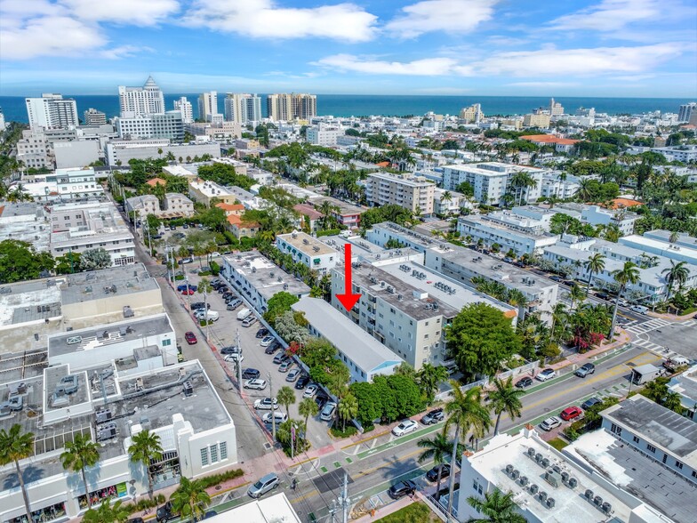 Primary Photo - Lincoln Road Apartments