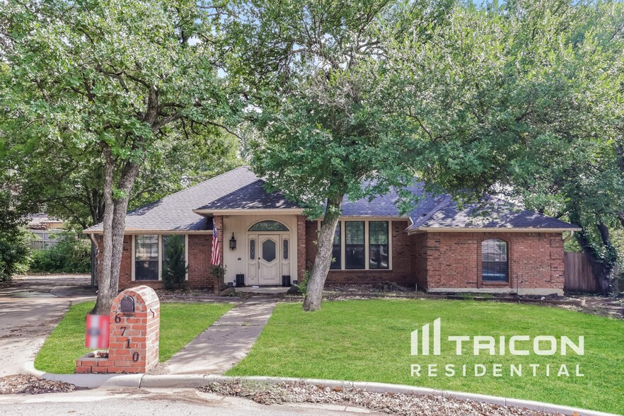 Primary Photo - 6710 Saddle Ridge Rd