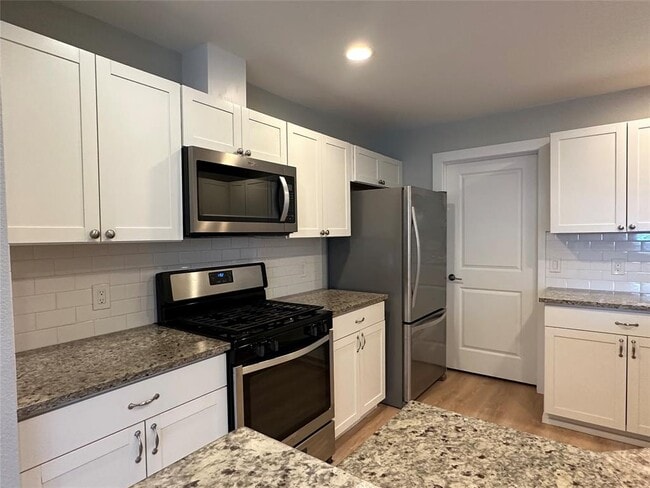 Building Photo - 7217 Aldea Dr