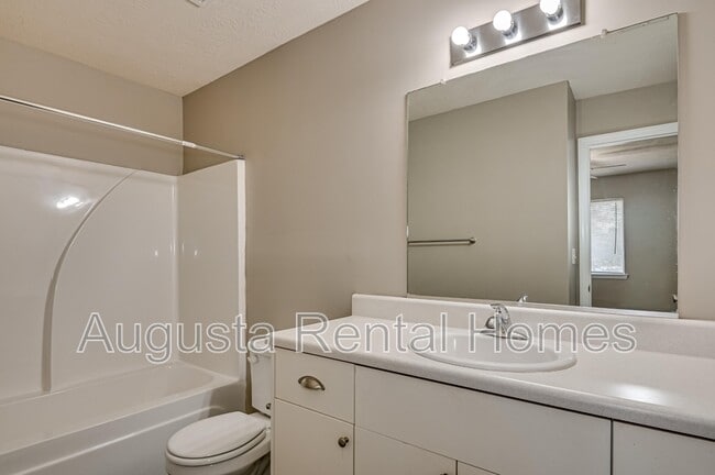 Building Photo - 3004D Strickland Court