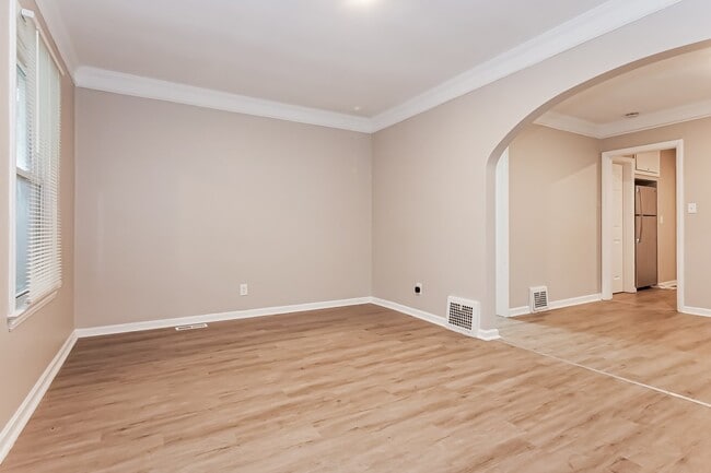 Building Photo - 5014 Bellefontaine Ave