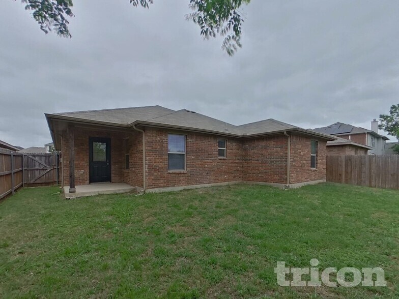 Building Photo - 8536 Cherry Bark Ln