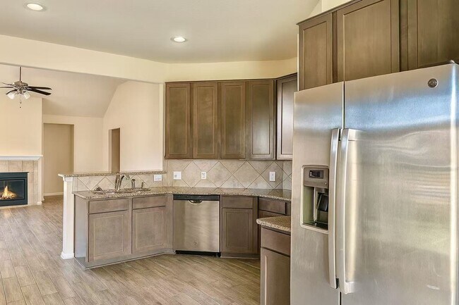 Building Photo - 5222 Windy Plantation Dr