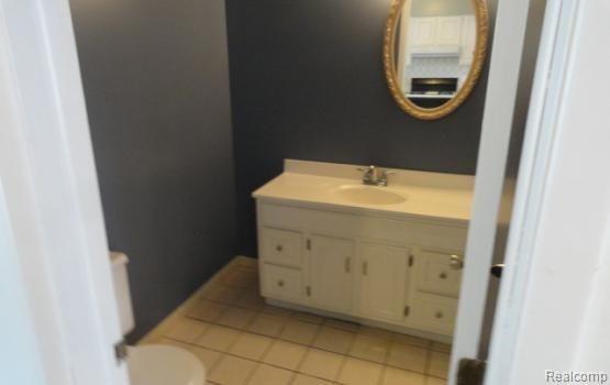 Building Photo - 1480 Junction St