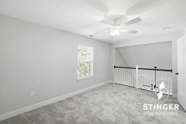 Building Photo - 379 Dante Cir